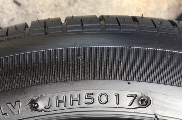 ล้อแม็กป้ายแดง Toyota Sienta รุ่นท๊อป ขอบ 16 พร้อมยางใหม่ป้ายแดง 195-50-16 ปลายปี 17 สวยกริ๊บๆ