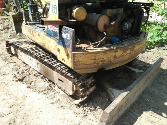 ขายรถแบคโฮ KOMATSU PC40-6 ราคา 180000