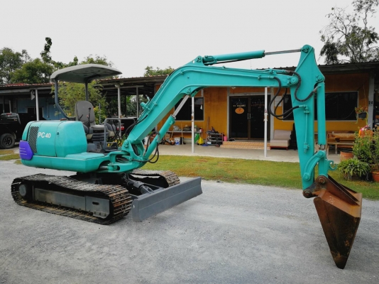 KOMATSU PC40-7 นำเข้าจากญี่ปุ่น โทร.090-986-2521 อ๊อบ
