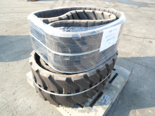 ขายแทรคยางใหม่ ยังไม่เคยใช้งาน   สำหรับรถขุด ยี่ห้อ KOMATSU รุ่น  PC40-5/6  และ PC50UU1  ขนาดยาง  400x72.5x70 ข้อ ขายราคา 55,000 บาท