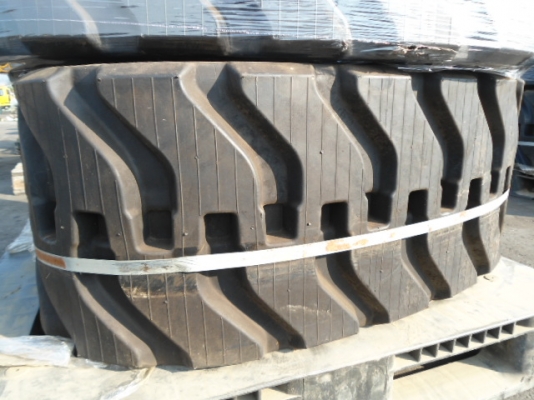 ขายแทรคยางใหม่ ยังไม่เคยใช้งาน   สำหรับรถขุด ยี่ห้อ KOMATSU รุ่น  PC40-5/6  และ PC50UU1  ขนาดยาง  400x72.5x70 ข้อ ขายราคา 55,000 บาท