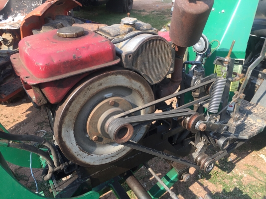 ขายรถไถนั่งขับ11แรง ใบดัน+ผาน ครบ เข้าร่องอ้อยได้