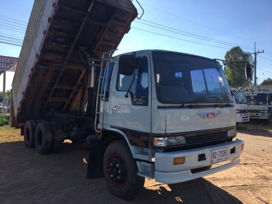 ขายรถดั้ม2เพลา HINO รถสวย สภาพพร้อมใช้งาน เอกสารพร้อมโอน ราคา720,000 สนใจโทร 090-8588220 090-3258446