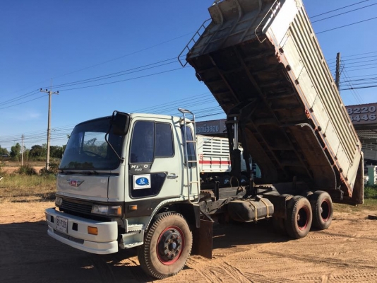 ขายรถดั้ม2เพลา HINO รถสวย สภาพพร้อมใช้งาน เอกสารพร้อมโอน ราคา720,000 สนใจโทร 090-8588220 090-3258446
