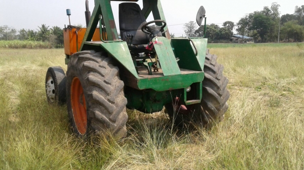 รถคีบอ้อยฟรอด77