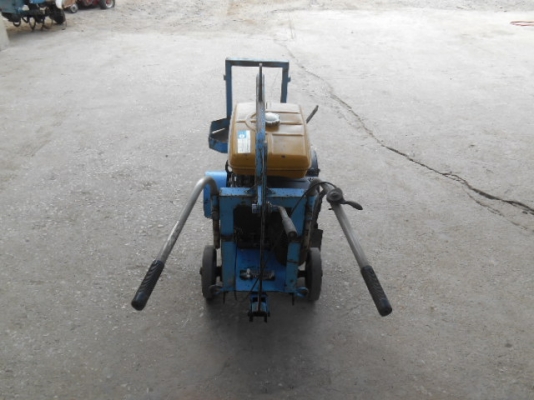 รถตัดปูน KOMATSU พร้อมใช้งาน