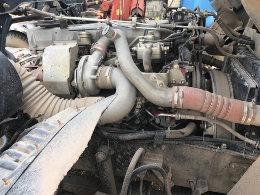 ขออนุญาตหัวคัชซี hino 380 ปี 57 พร้อมใช้งานตามสภาพ ราคา 1680000บาท สนใจติดต่อช่างดำ 0853224877 0988930465 ไอดีไลน์ 0853224877 ครับผม