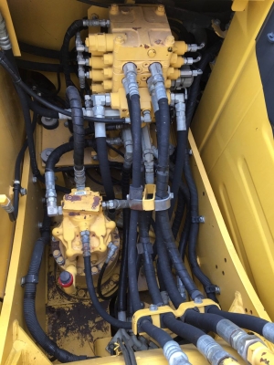 ขออนุญาตขายpc 130-8 ชั่โมง5400 สภาพสวยพร้อมใช้งานเอกสารครบพร้อมใช้ ช่วงล่วงเต็มเอวแน่น ราคา1750000บาท สนใจติดต่อช่างดำ0853224877 0988930465 ไอดีไลน์0853224877 ครับผม