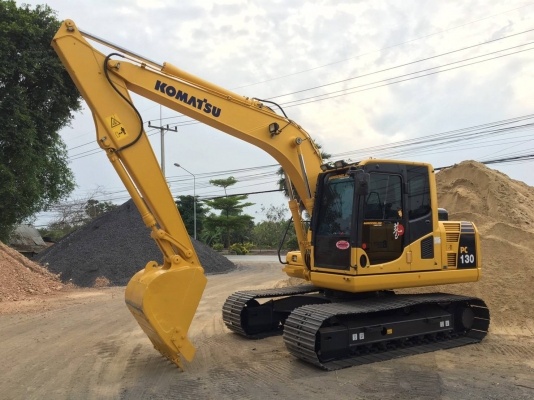 ขออนุญาตขายpc 130-8 ชั่โมง5400 สภาพสวยพร้อมใช้งานเอกสารครบพร้อมใช้ ช่วงล่วงเต็มเอวแน่น ราคา1750000บาท สนใจติดต่อช่างดำ0853224877 0988930465 ไอดีไลน์0853224877 ครับผม