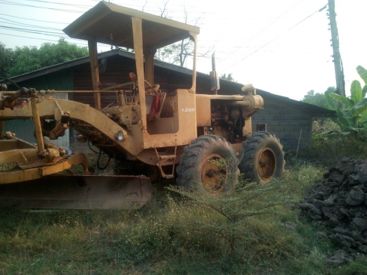 ขายด่วนเหมายกเข่ง รถเกรต รถบด รถแทรกเตอร์ตีนตะขาบ รถน้ำ