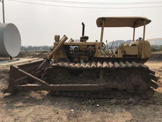 ขายด่วนเหมายกเข่ง รถเกรต รถบด รถแทรกเตอร์ตีนตะขาบ รถน้ำ