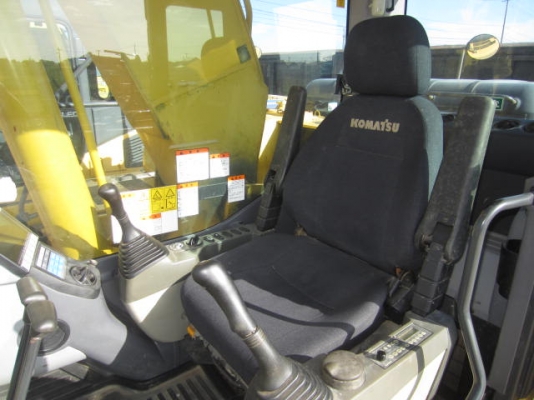 รถขุด Komatsu PC200LC-8 ติดต่อ 062-709-1747