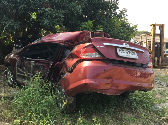 ขายซากรถอุบัติเหตุพร้อมเล่มทะเบียน ฮอนด้า ซิตี้