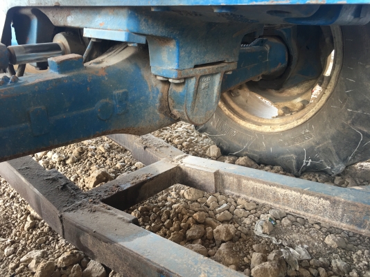 รถไถ FORD 7840 แรง 6 สูบ 2 เพลา พร้อมใบมีดหน้า สภาพสวย ๆ ราคา 680,000 ต่อรอง สนใจ 092-5852277 รถไถ FORD 7840 แรง 6 สูบ 2 เพลา พร้อมใบมีดหน้า สภาพสวย ๆ ราคา 680,000 ต่อรอง สนใจ 092-5852277