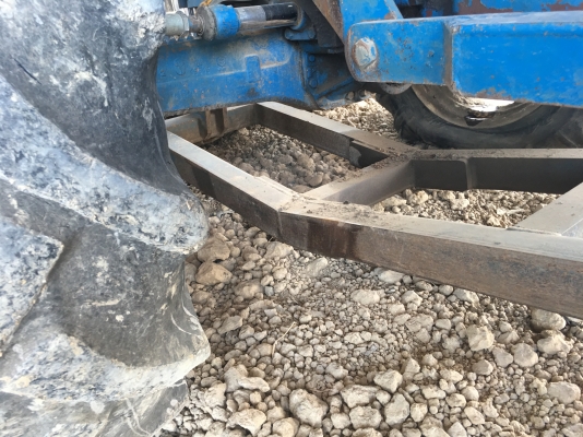 รถไถ FORD 7840 แรง 6 สูบ 2 เพลา พร้อมใบมีดหน้า สภาพสวย ๆ ราคา 680,000 ต่อรอง สนใจ 092-5852277 รถไถ FORD 7840 แรง 6 สูบ 2 เพลา พร้อมใบมีดหน้า สภาพสวย ๆ ราคา 680,000 ต่อรอง สนใจ 092-5852277