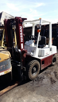 Forklift รถยกโฟล์คลิฟท์  ขนาด 2.5 ตัน ดีเซล ยกสูง 3.0 เมตร