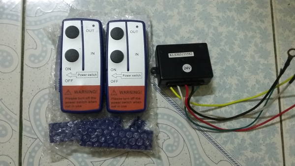 ขายรีโมท 24 v. ขึ้นลงบันไดเทรนเลอร์