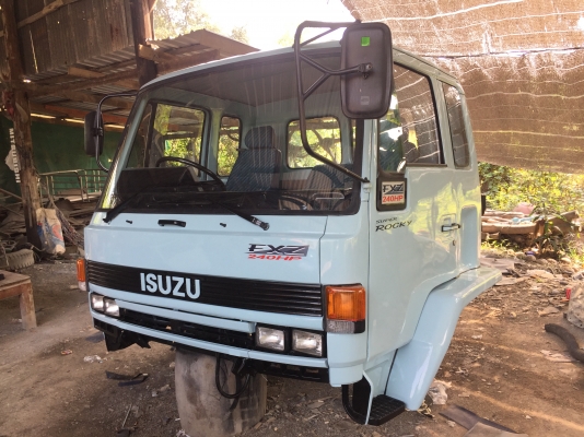 ขาย หัวสิบล้อ ISUZU ร็อคกี้. สภาพสวยๆ มีขาดีดหน้า-ขาคำ้หลัง กันชนหน้า พร้อมใช้