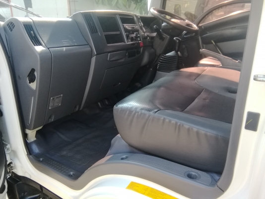 6 ล้อดัมพ์ *EURO.3* ISUZU NMR 130 แรงม้า คอมมอนเรว *ยาว 4.00 ม.* รถสวยเดิมทั้งคัน * รถห้างแท้ * มีเล