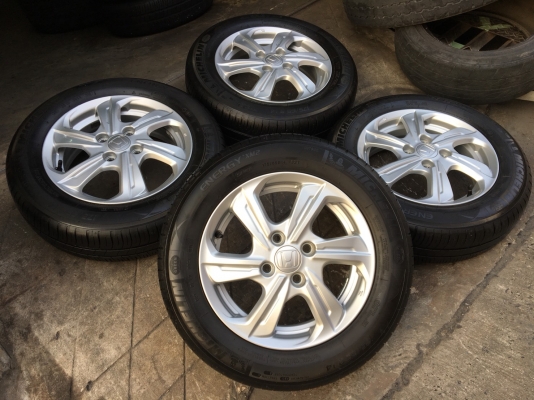 ล้อแม็ก Honda Brio Amaze 2017 ขอบ 14 พร้อมยาง Michelin 175-65-14 ปี16