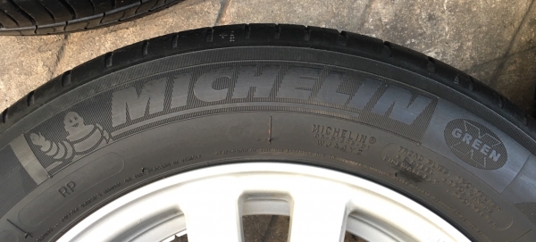 ล้อแม็ก Honda Brio ขอบ 14 พร้อมยาง Michelin 175-65-14 ปลายปี12