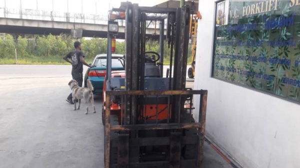 ขาย รถโฟล์คลิฟ HELI CPCD 25 เสา 3 เมตร เครื่องดีเซล C240