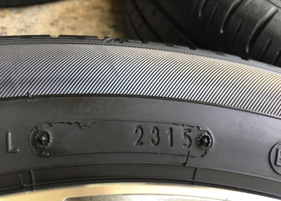 ล้อแม็ก Mazda 2 ตัวท๊อป ขอบ 16 พร้อมยาง Dunlop 185-60-16 ปี 15 แม็กสวย