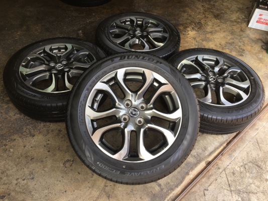 ล้อแม็ก Mazda 2 ตัวท๊อป ขอบ 16 พร้อมยาง Dunlop 185-60-16 ปี 15 แม็กสวย