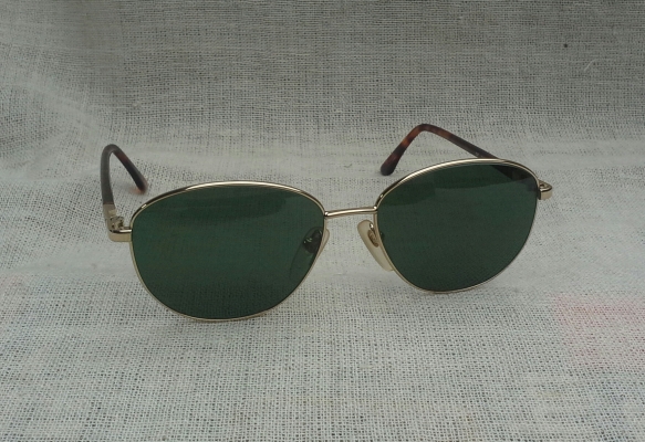 แว่นตาที่สุดแห่งที่สุดของแบรนด์เนมฝรั่งเศส ยุค '90s เก่าเก็บ ! ใหม่กริ๊บ ! Vintage YVES SAINT L แว่นตาที่สุดแห่งที่สุดของแบรนด์เนมฝรั่งเศส ยุค '90s เก่าเก็บ ! ใหม่กริ๊บ ! Vintage YVES SAINT L