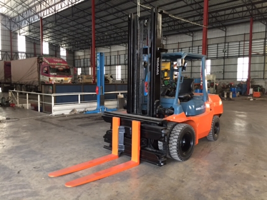 ขายโฟล์คลิฟท์  TOYOTA โตโยต้า 7FD35 3.5ตัน-รุ่น7  เครื่องยนต์ดีเซล13Z เสายกสูงสุด4.30เมตร งาหมุนได้ สไลด์ซ้ายขวาได้ สภาพพร้อมใช้ ยางตันใหม่6เส้น นำเข้าจากญี่ปุ่น