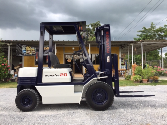 KOMATSU 2ตัน รุ่น11 เบนซิน นำเข้าจากญี่ปุ่น โทร.090-986-2521 อ๊อบ