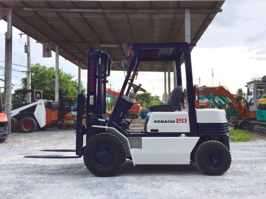 KOMATSU 2ตัน รุ่น11 เบนซิน นำเข้าจากญี่ปุ่น โทร.090-986-2521 อ๊อบ