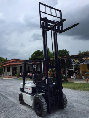 KOMATSU 2ตัน รุ่น11 เบนซิน นำเข้าจากญี่ปุ่น โทร.090-986-2521 อ๊อบ