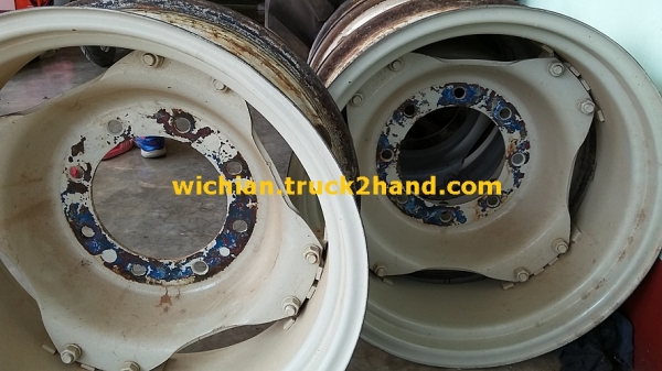 ขายกระทะล้อหน้ารถไถฟอร์ด 6610 คานคาราโร่ 8น๊อต ขอบ 24”X10” เก่านอกแท้ติดรถ ขายกระทะล้อหน้ารถไถฟอร์ด 6610 คานคาราโร่ 8น๊อต ขอบ 24”X10” เก่านอกแท้ติดรถ