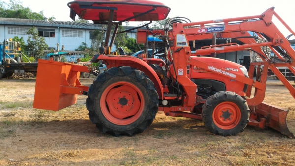 ขายรถไถ KUBOTA L3608 พร้อมดันหน้า และตัวตักยกสูง 4เมตร(บุ้งกี๋เปลี่ยนคีบได้เลยมีชุดน้ำมันมาแล้ว) สภาพสวยๆเดิมๆ 1,370ชม.ทะเบียนพร้อมโอน ราคา 290,000บาท สามย่านแทรคเตอร์ อ.แกลง ระยอง โทร 0897489639 ,0899347475 line =0997489639 line =0899347475 มีรถขนส่งบริก ขายรถไถ KUBOTA L3608 พร้อมดันหน้า และตัวตักยกสูง 4เมตร(บุ้งกี๋เปลี่ยนคีบได้เลยมีชุดน้ำมันมาแล้ว) สภาพสวยๆเดิมๆ 1,370ชม.ทะเบียนพร้อมโอน ราคา 290,000บาท สามย่านแทรคเตอร์ อ.แกลง ระยอง โทร 0897489639 ,0899347475 line =0997489639 line =0899347475 มีรถขนส่งบริก