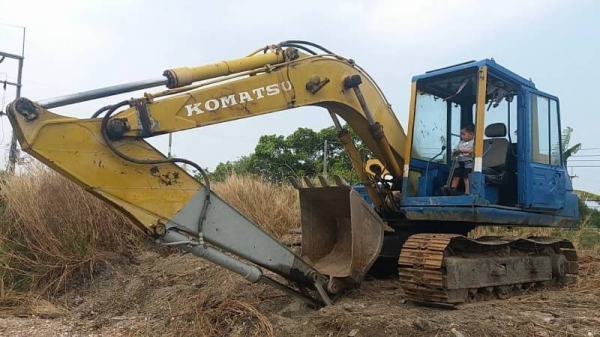 KOMATSU PC 120-3