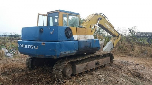 KOMATSU PC 120-3