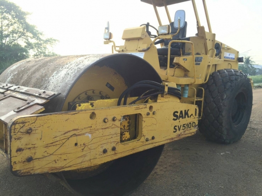 รถบดซาไก รถบดซาไก