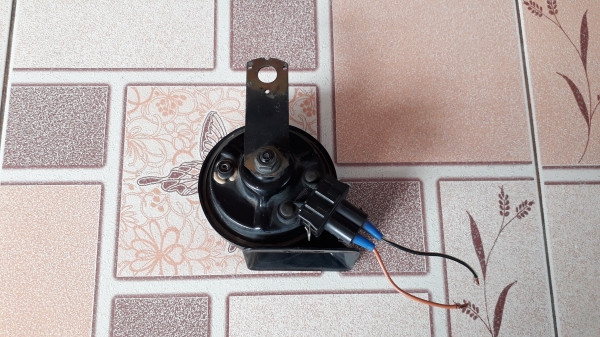 แตร VW, Audi มีข้างเดียว