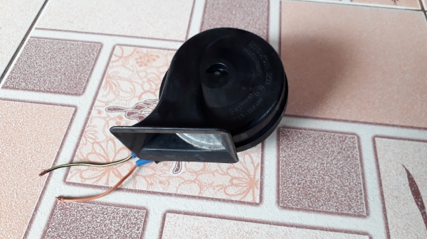 แตร VW, Audi มีข้างเดียว