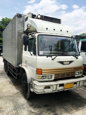 ขาย 450,000 รถสิบล้อตู้เย็น HINO FL176 เครื่องดี เกียร์ดี หัวบาง ยางดี คัชซีสวย เอกสารเล่มทะเบียนพร้อมโอน รถอยู่ กทม. 090-772-3710 090-772-3708