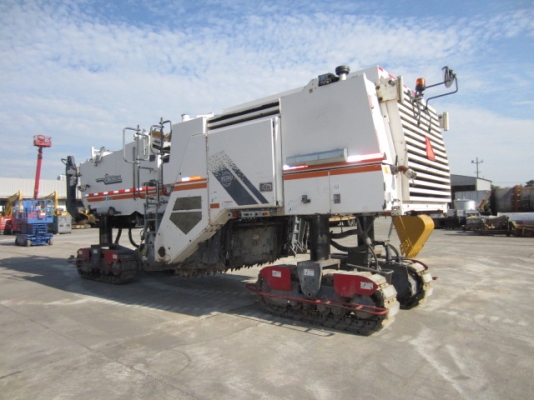 ต้องสั่งนำเข้า รถไสผิวถนนยี่ห้อWirtgen รุ่น W2200 ปี2009,7,141ชั่วโมง