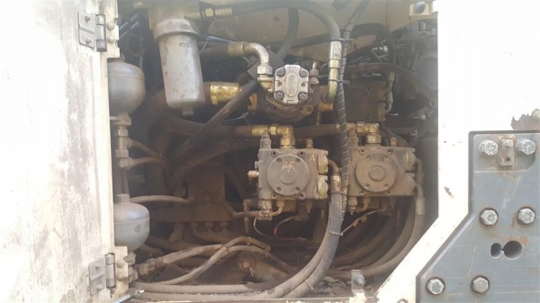 ต้องสั่งนำเข้า รถไสผิวถนนยี่ห้อWirtgen รุ่น WR2500S ล้อยาง