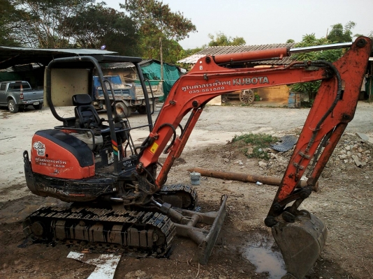 ขายด่วนรถขุดคูโบต้ารุ่น KX91-3S2