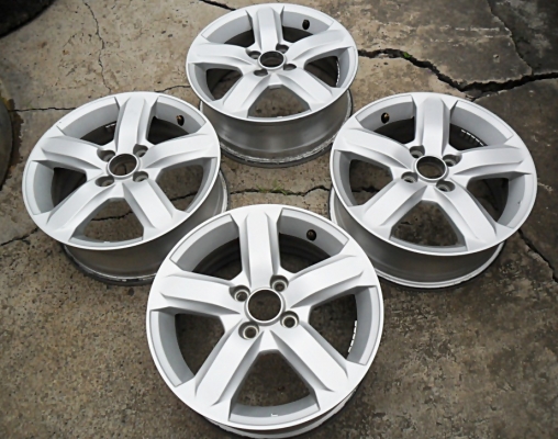 แม็กเก๋งขอบ15 เอนไกแท้ 4รู100 สภาพดี (4วง 3,500) แม็กเก๋งขอบ15 เอนไกแท้ 4รู100 สภาพดี (4วง 3,500)