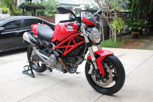 DUCATI M795 (abs) ใหม่เหมือนป้ายแดง วิ่งน้อย 3,000 KM