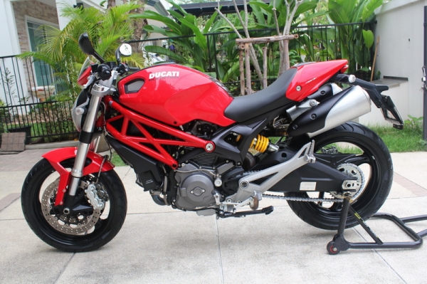 DUCATI M795 (abs) ใหม่เหมือนป้ายแดง วิ่งน้อย 3,000 KM