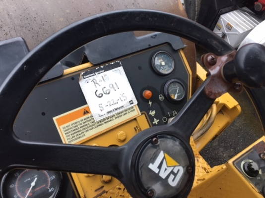 ต้องสั่งนำเข้า รถบดสั่นสะเทือนยี่ห้อCATERPILLAR รุ่น CS653C  ปี1995,6,527ชม.