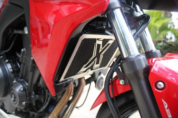 HONDA CB500F ปี2014 ท่อLeovince รถสวยมาก HONDA CB500F ปี2014 ท่อLeovince รถสวยมาก