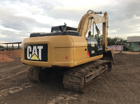 ขาย CAT320D2 รุ่นใหม่ล่าสุด 3500 ชม. สภาพสวยเดิม เอกสารเล่มทะเบียน สนใจติดต่อ 081-4283210 ขาย CAT320D2 รุ่นใหม่ล่าสุด 3500 ชม. สภาพสวยเดิม เอกสารเล่มทะเบียน สนใจติดต่อ 081-4283210